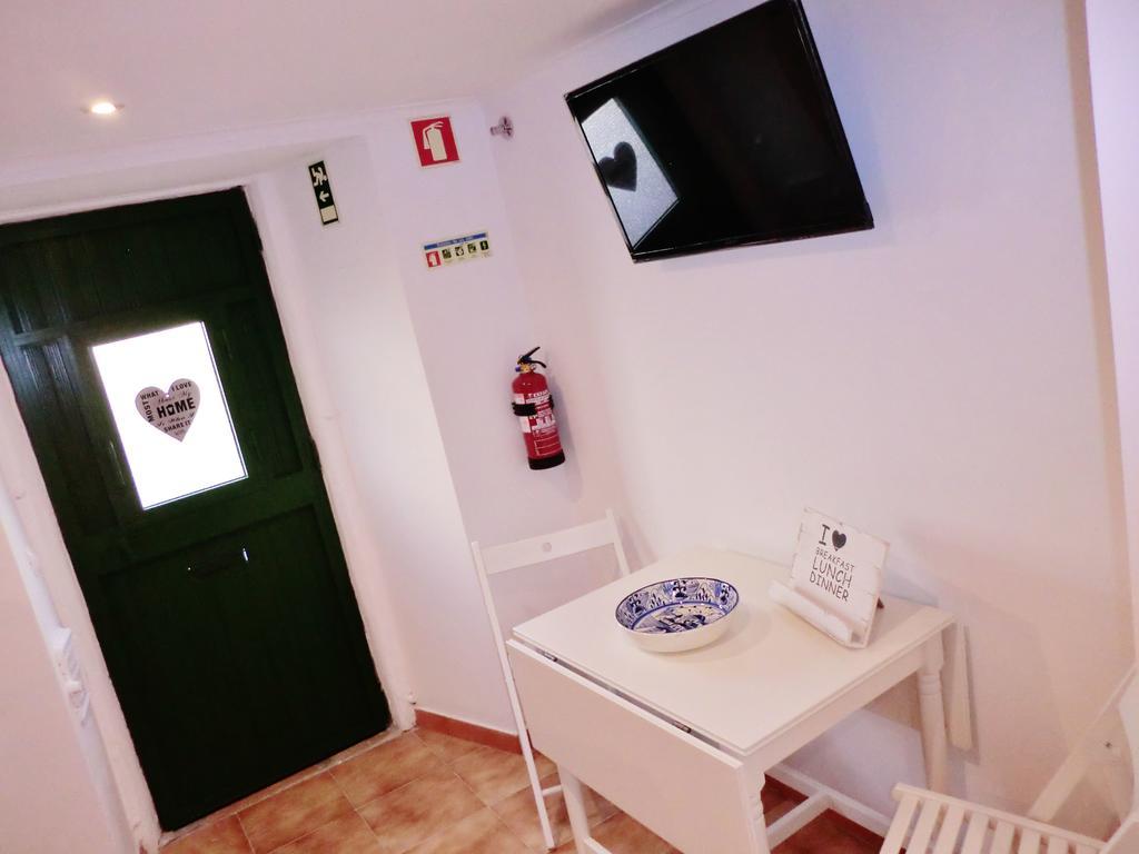 Apartamento Embaixador Mateus Lisboa Habitación foto